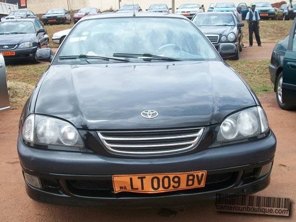 Location toyota Avensis à louer Douala — vue 1