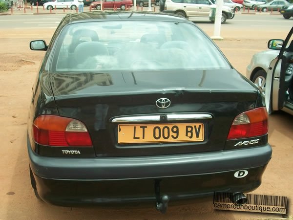 Location toyota Avensis à louer Douala — vue 3