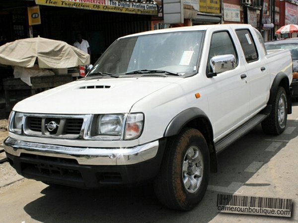 Location voiture pickup Double cabine Nissan Navarra à Douala — vue 1