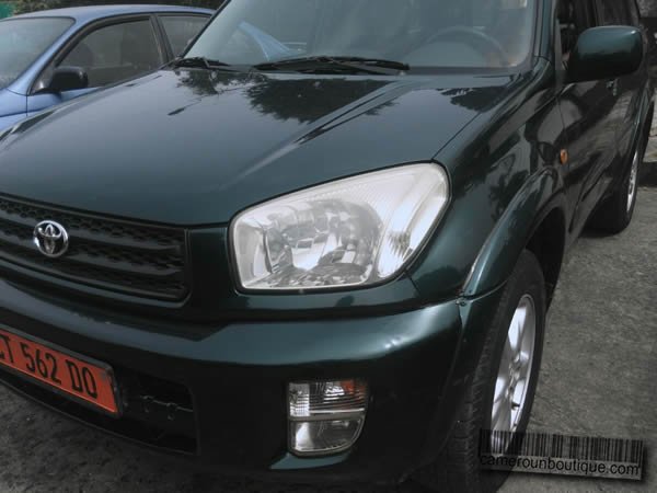 Location toyota Rav4 2004 en location à Douala — vue 1