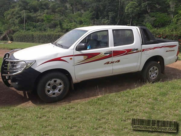 Location Pickup Toyota Hilux Double Cabine à Douala — vue 1