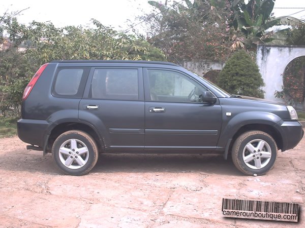 Location Nissan XTrail à louer à Douala — vue 3