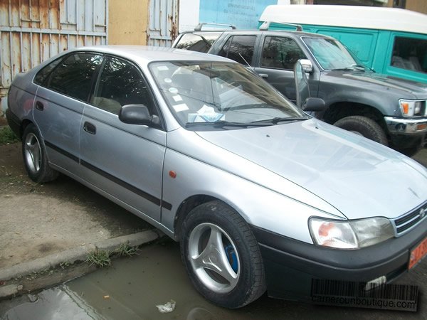 Location taxi en location Aéroport de Douala/C — vue 1