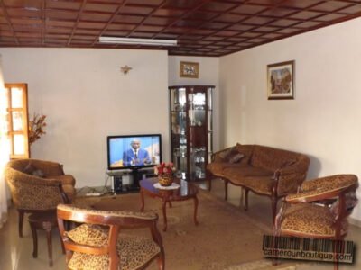Villa meublée 4 chambres à Biteng, Cafco, Yaoundé — vue 1